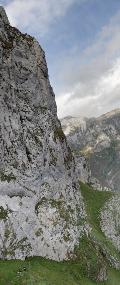 Panormica del ascenso al collado de San Esteban