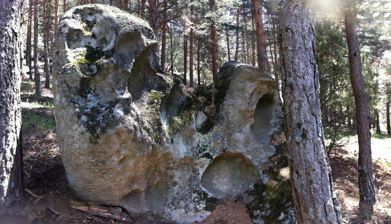 Roca con forma de calavera